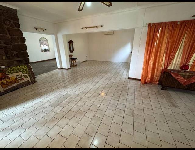 5 BEDROOM HOUSE FOR SALE IN BIRCHLEIGH